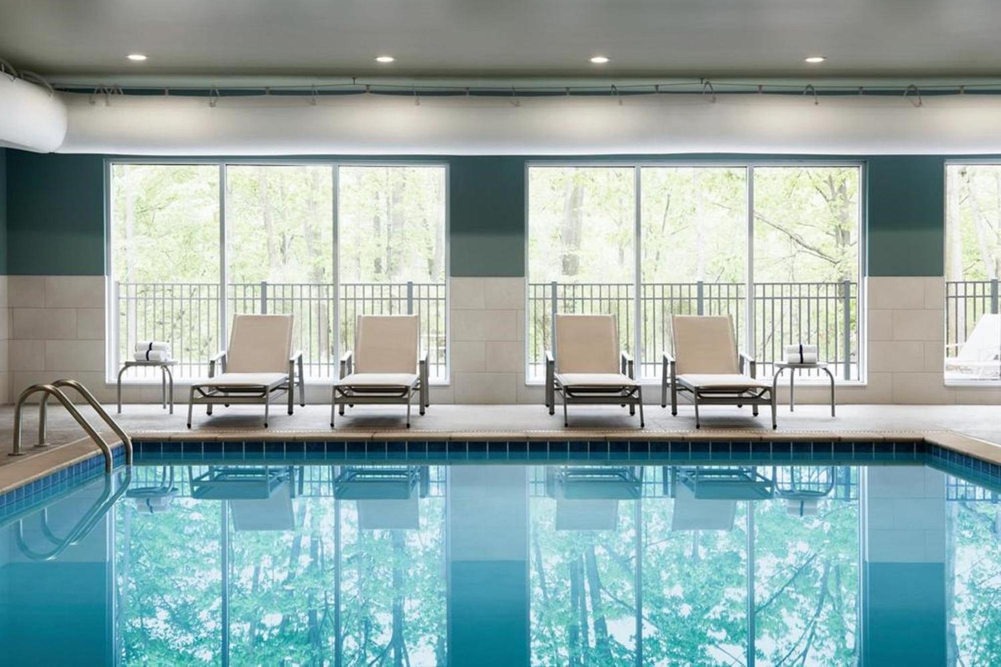 Holiday Inn Express & Suites Chicago - Oak Forest By Ihg ภายนอก รูปภาพ